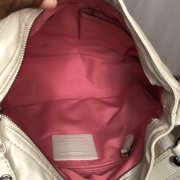 COACH Zoe Ivory colored genuine leather hobo style handbag. Silver hardware. - Picture 14 of 16